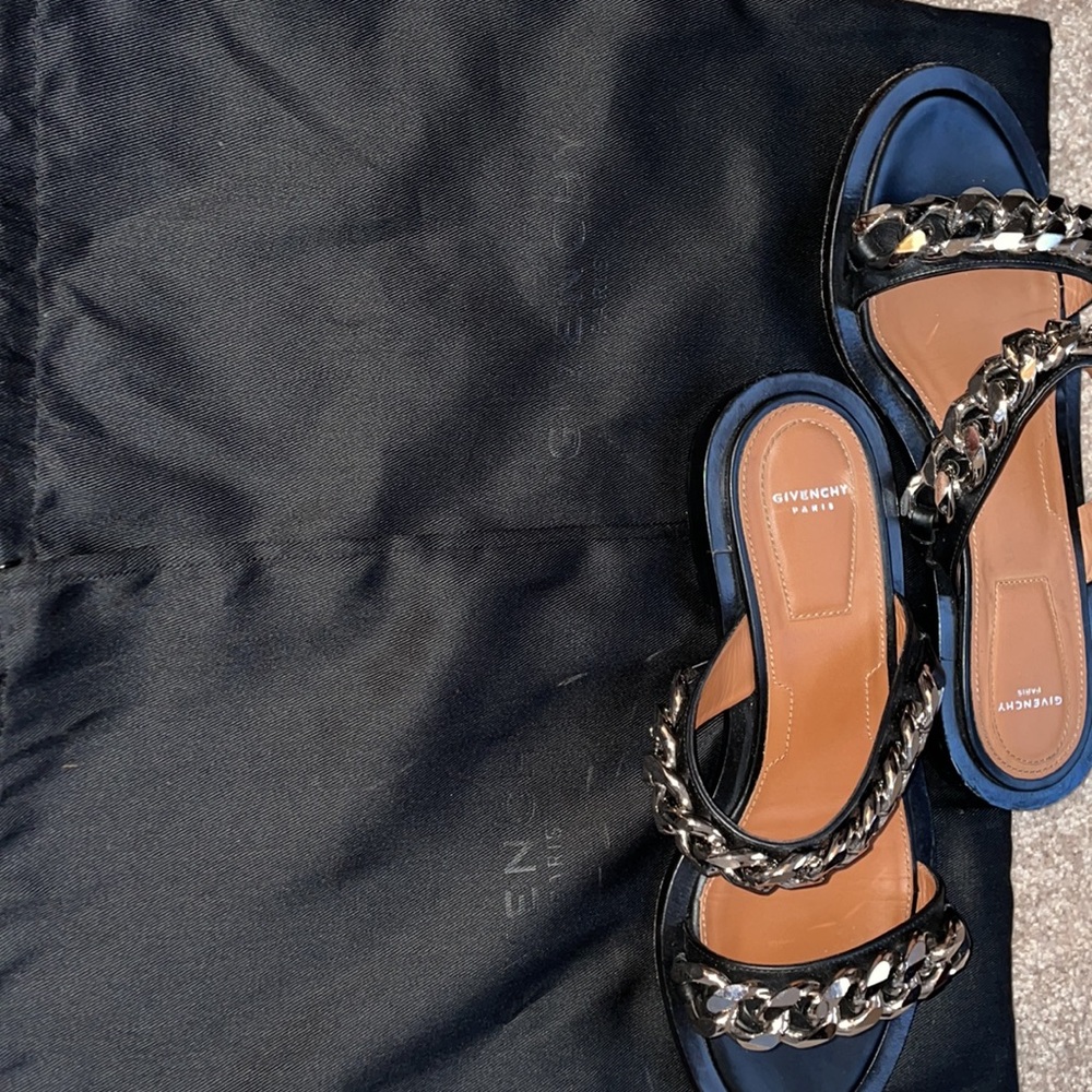 Givenchy Double Chain Leather Sandals - Picture 6 of 6